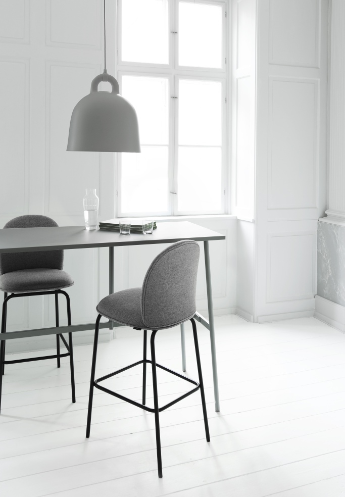 Bell Lamp Hängeleuchte Normann Copenhagen Sand Ø 35 cm
