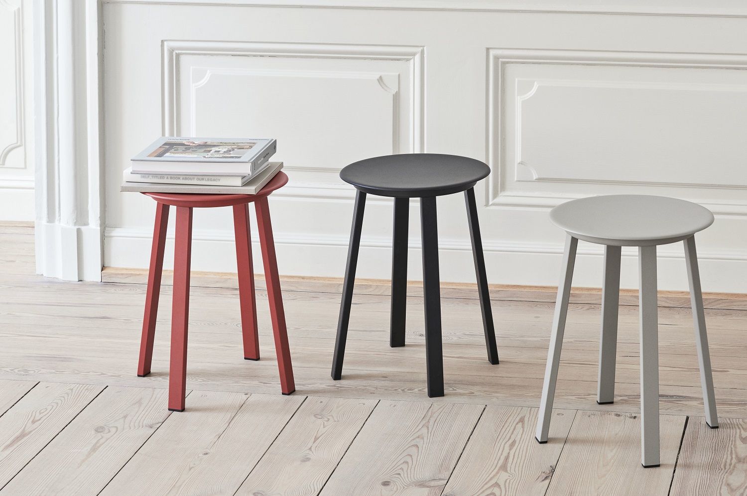 Revolver Stool Hocker Hay