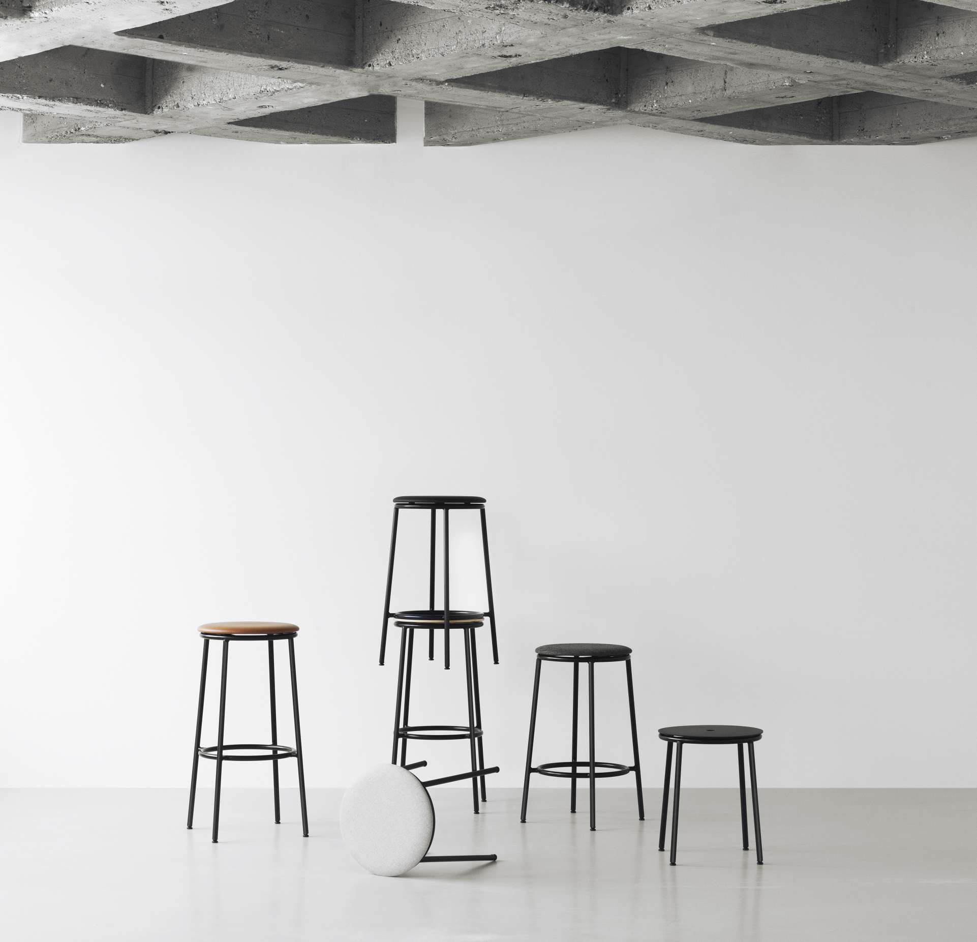 Circa Barstool H 75 cm Barhocker Normann Copenhagen