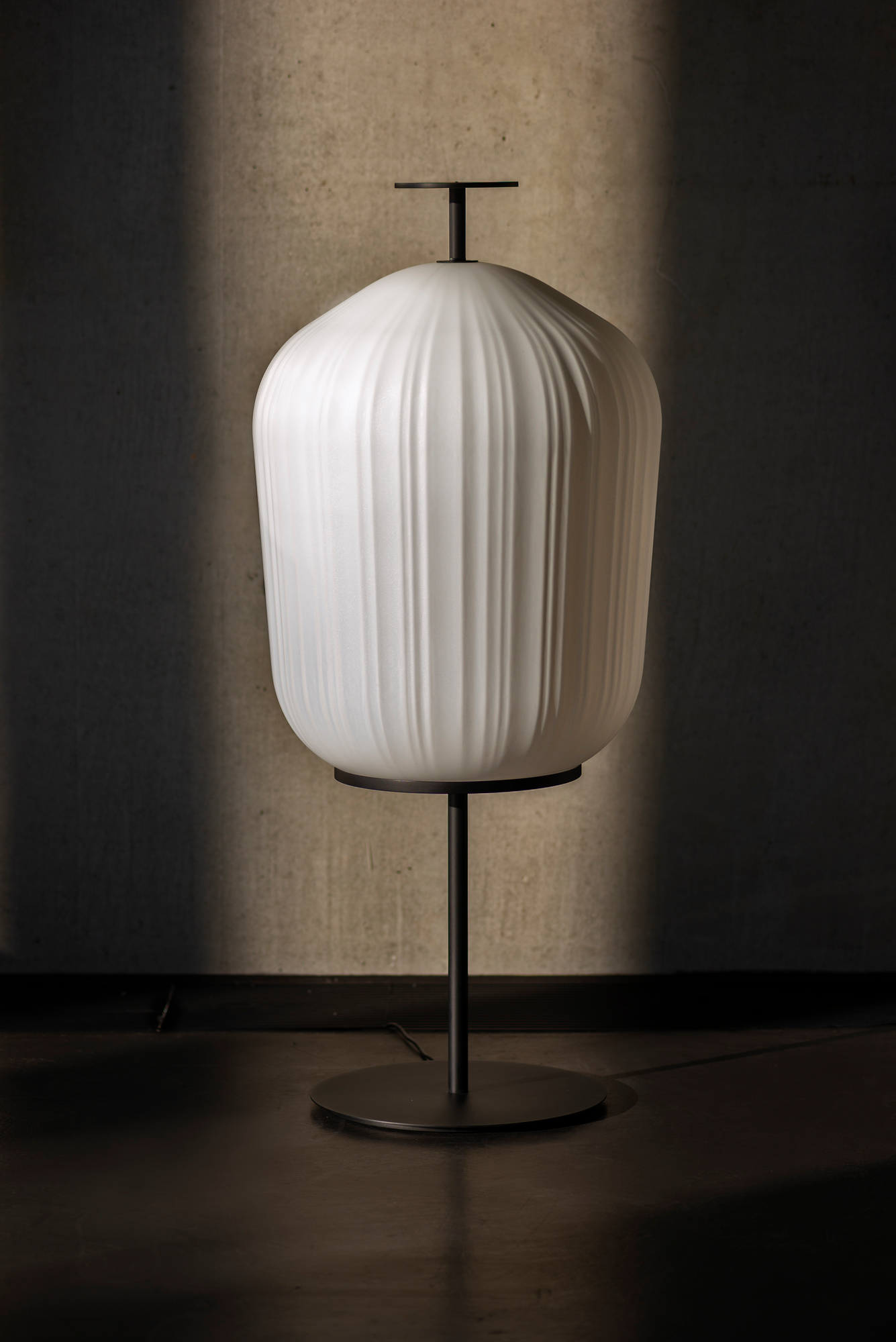 Plissée Floor Lamp Stehleuchte ClassiCon
