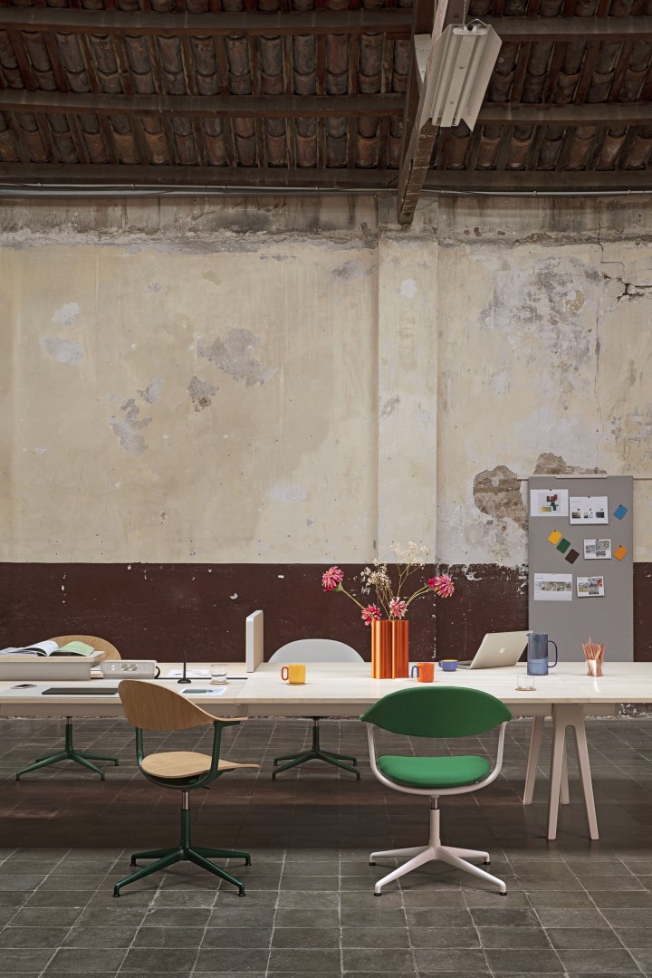 Mynt Rücken und Sitz Kunststoff Bürodrehstuhl Vitra