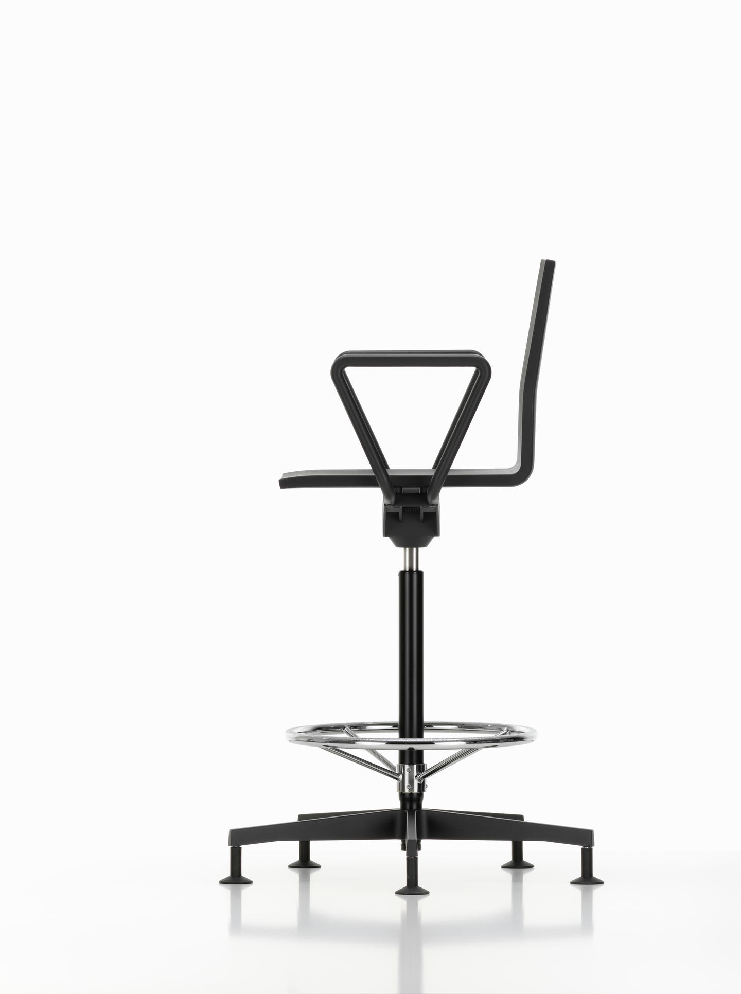 .04 Counterstuhl Besucherstuhl mit Armlehne Vitra