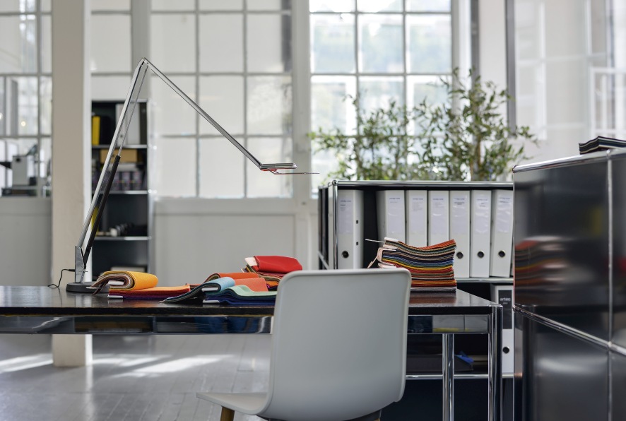 Lifto LED Tischleuchte dimmbar Belux