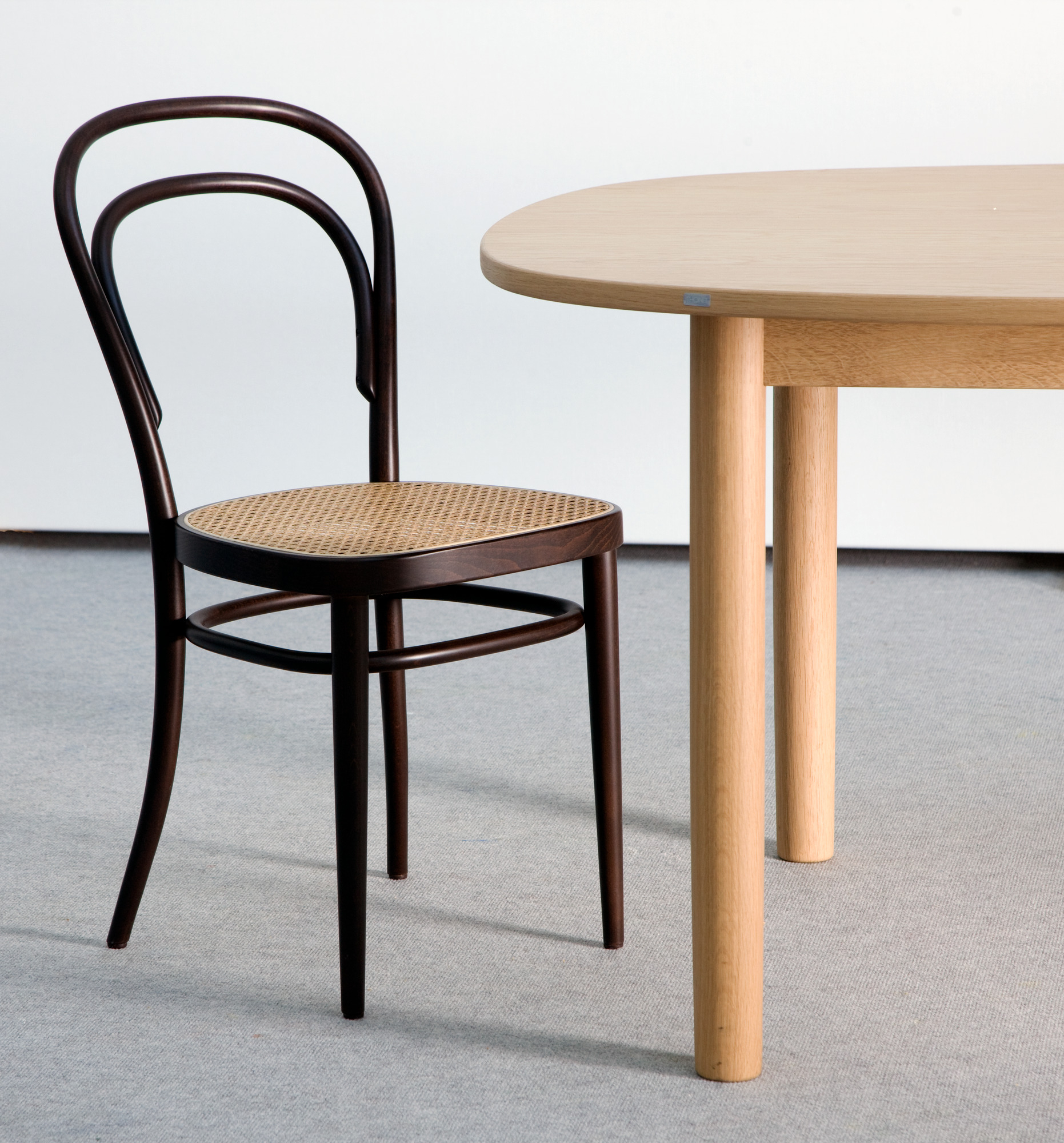 214 Bugholzstuhl - Kaffeehausstuhl Thonet