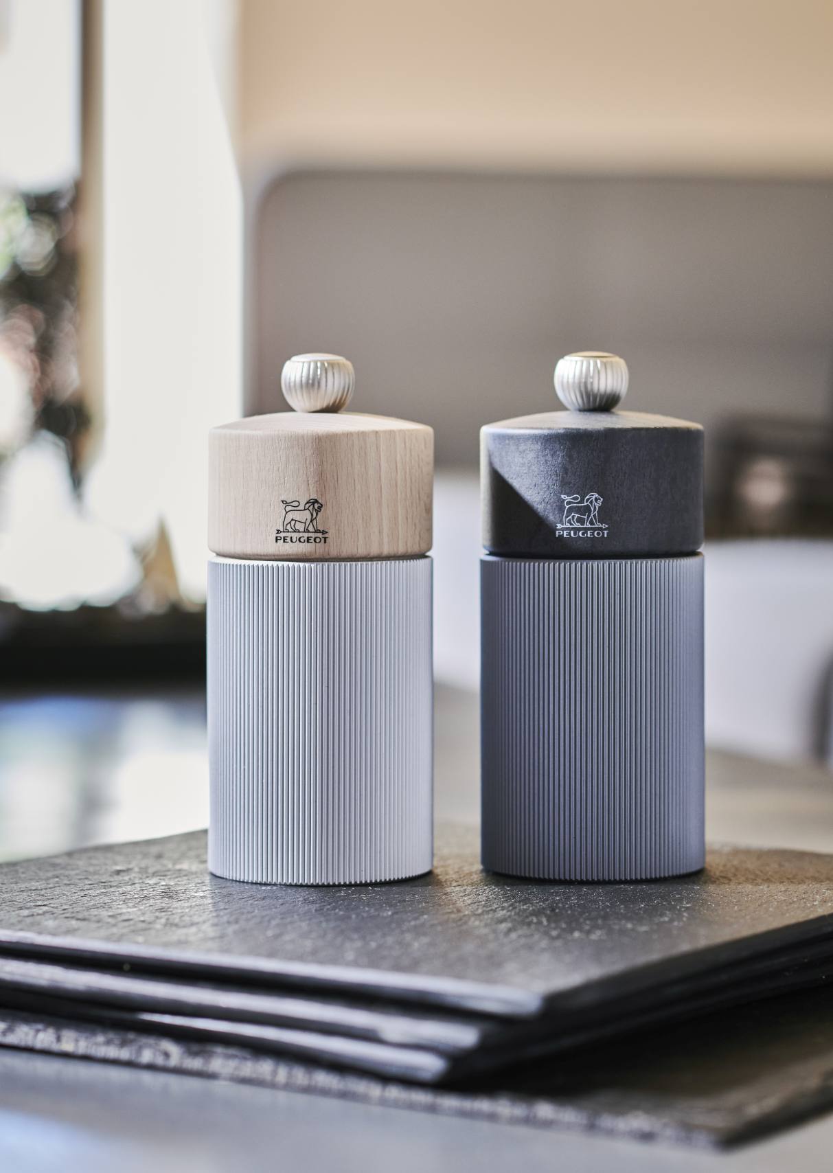 Line Pfeffermühle H 12 cm Graphit & Carbon Peugeot