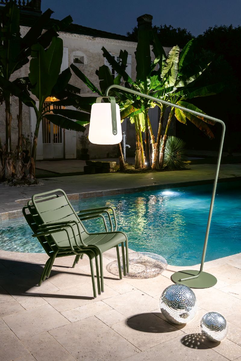 Balad 2 Tischleuchte H 38 cm Fermob Lehmgrau