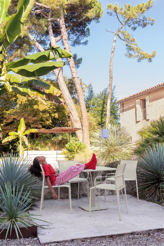 Balad 2 Tischleuchte H 38 cm Fermob Lehmgrau