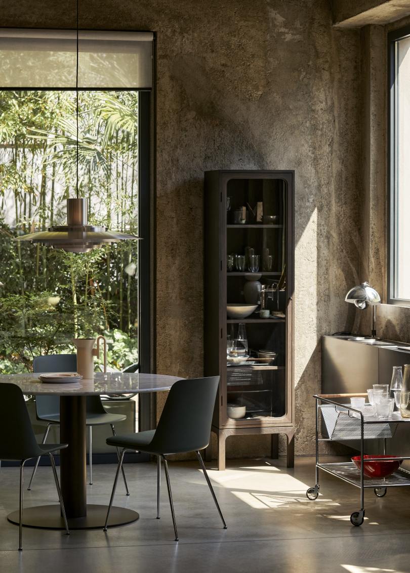 Trace SC87 Schrank / Vitrine AndTradition