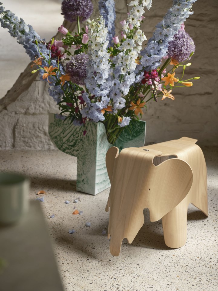Eames Elephant Plywood Hocker Vitra NEUE VERSION