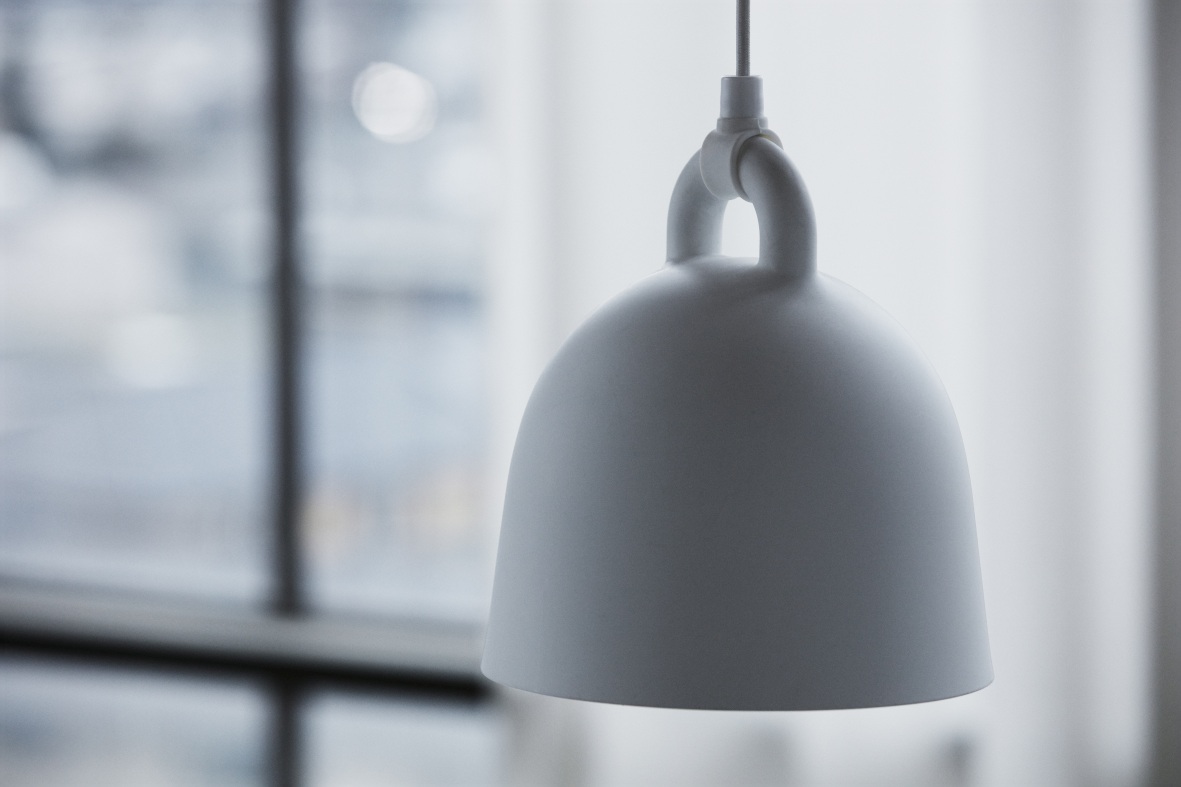 Bell Lamp Hängeleuchte Normann Copenhagen Sand Ø 35 cm