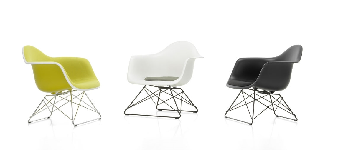 Eames Plastic Arm Chair LAR Stuhl mit Sitzpolster Vitra