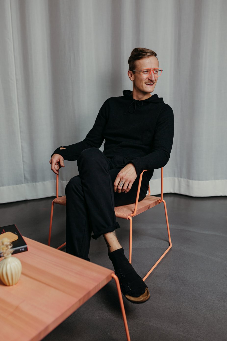 D:008 Loungechair mit Armlehnen Fuchs & Habicht