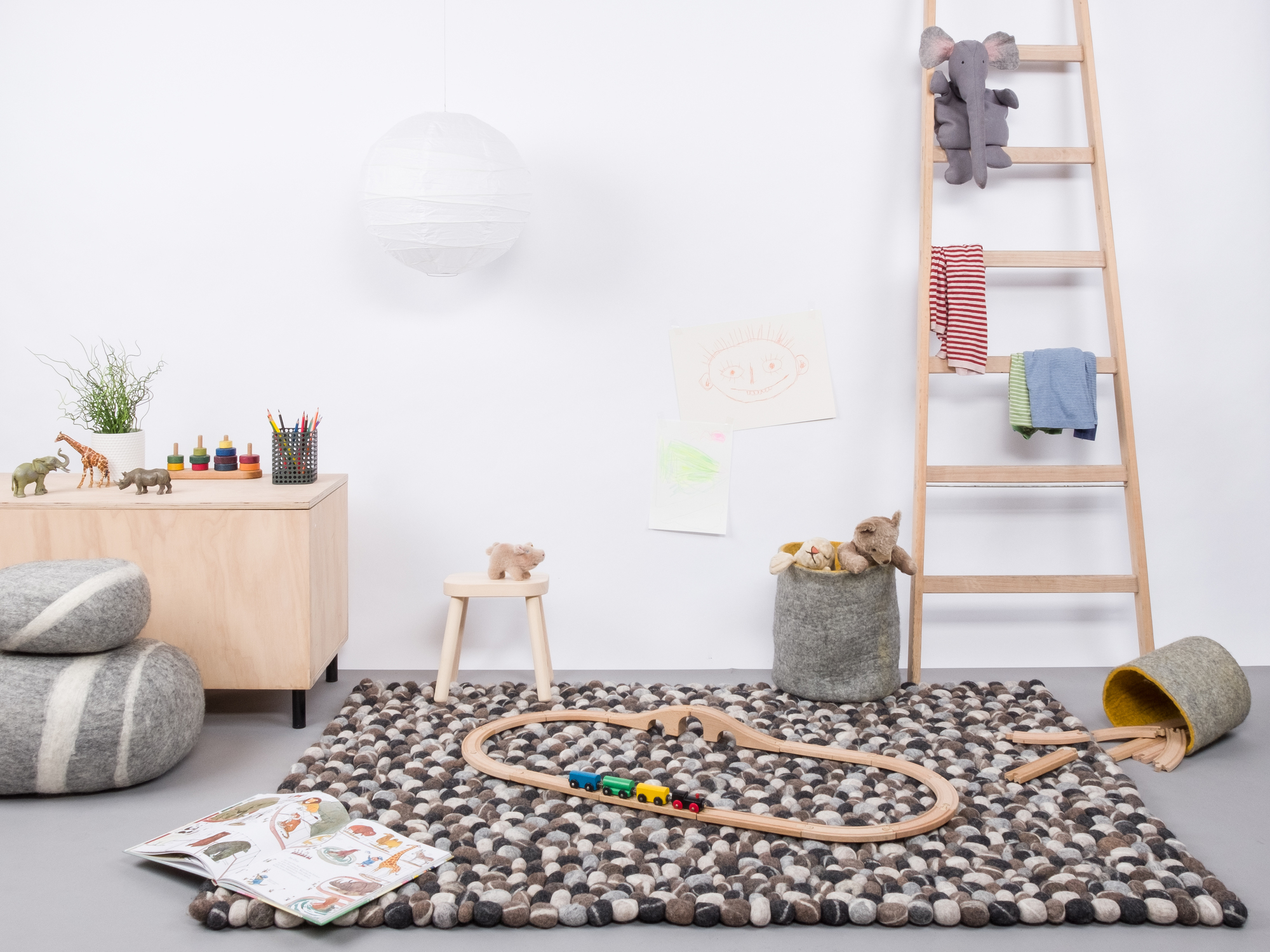 Filzkugel Teppich 160x230 cm Myfelt