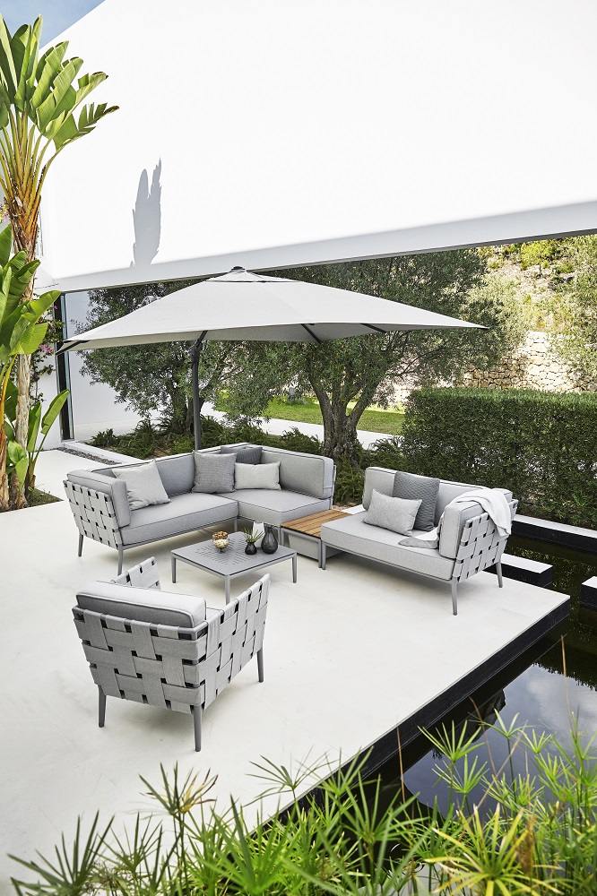 Hyde Luxe Tilt Parasol Sonnenschirm Weiß Inklusiv Fuß Cane-Line