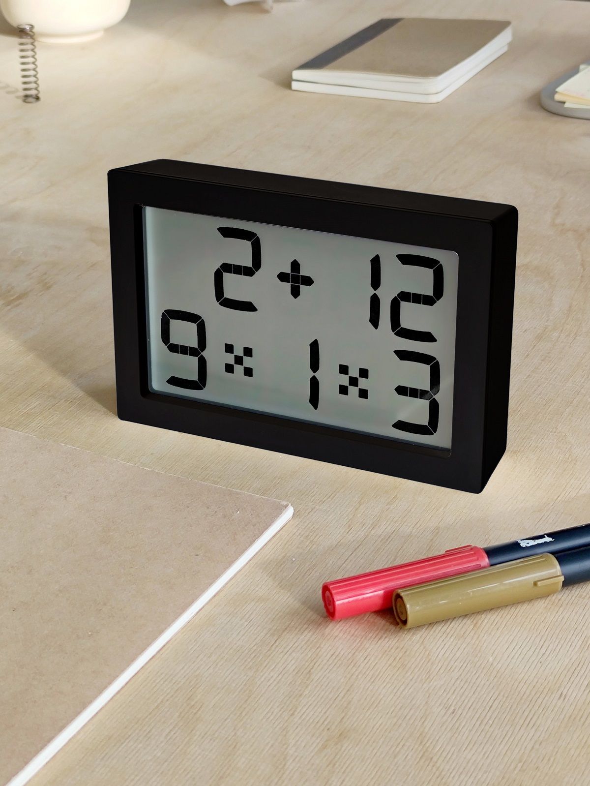 Digital clock LED Digitaluhr / Tischuhr / Wanduhr Mini Albert Clock