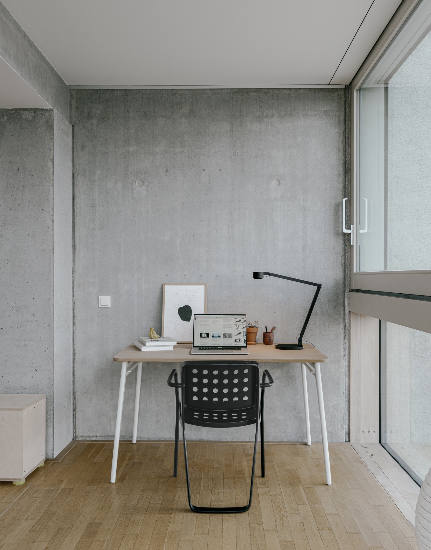 w227 Winkel alu Base Tischleuchte wästberg