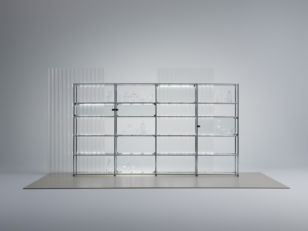 E Sideboard beleuchtet mit 6 Klapptüren reinweiß USM Haller
