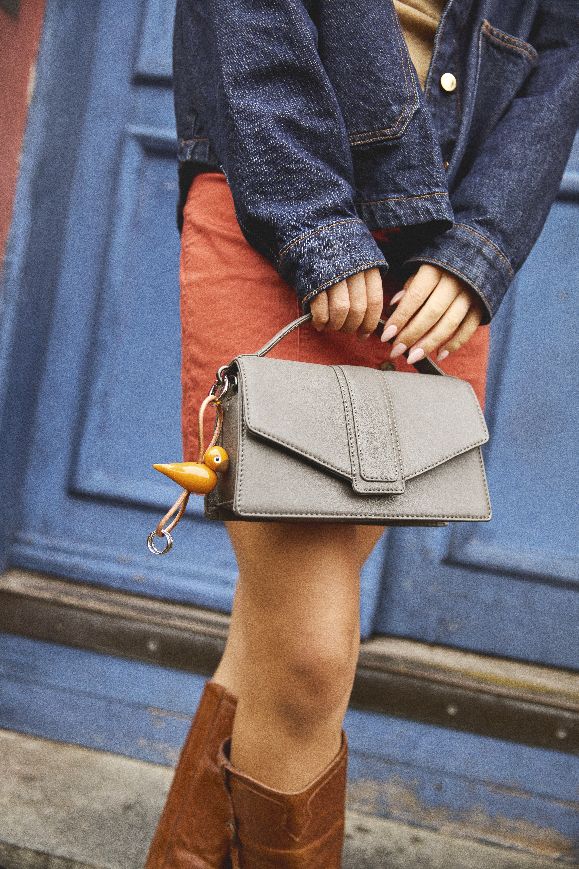 Vogel Rot/Orange Schlüsselanhänger silberfarbenes Metall mit Naturleder Kay Bojesen