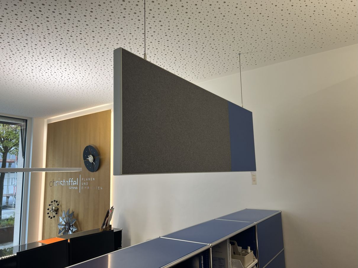 AOS Akustik Pendelwand 180x60 cm hängend AUSSTELLUNGSSTÜCK / GEBRAUCHTMÖBEL