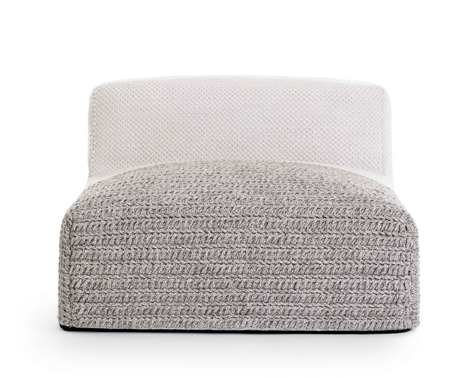 Mangas Outdoor Sessel von Gan, grauer Outdoor Sessel mit Rückenlehne, moderne Gartenmöbel.