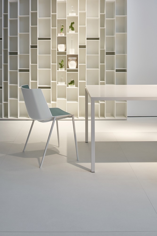 AÏKU Stuhl 4 Metallbeine Weiß MDF Italia