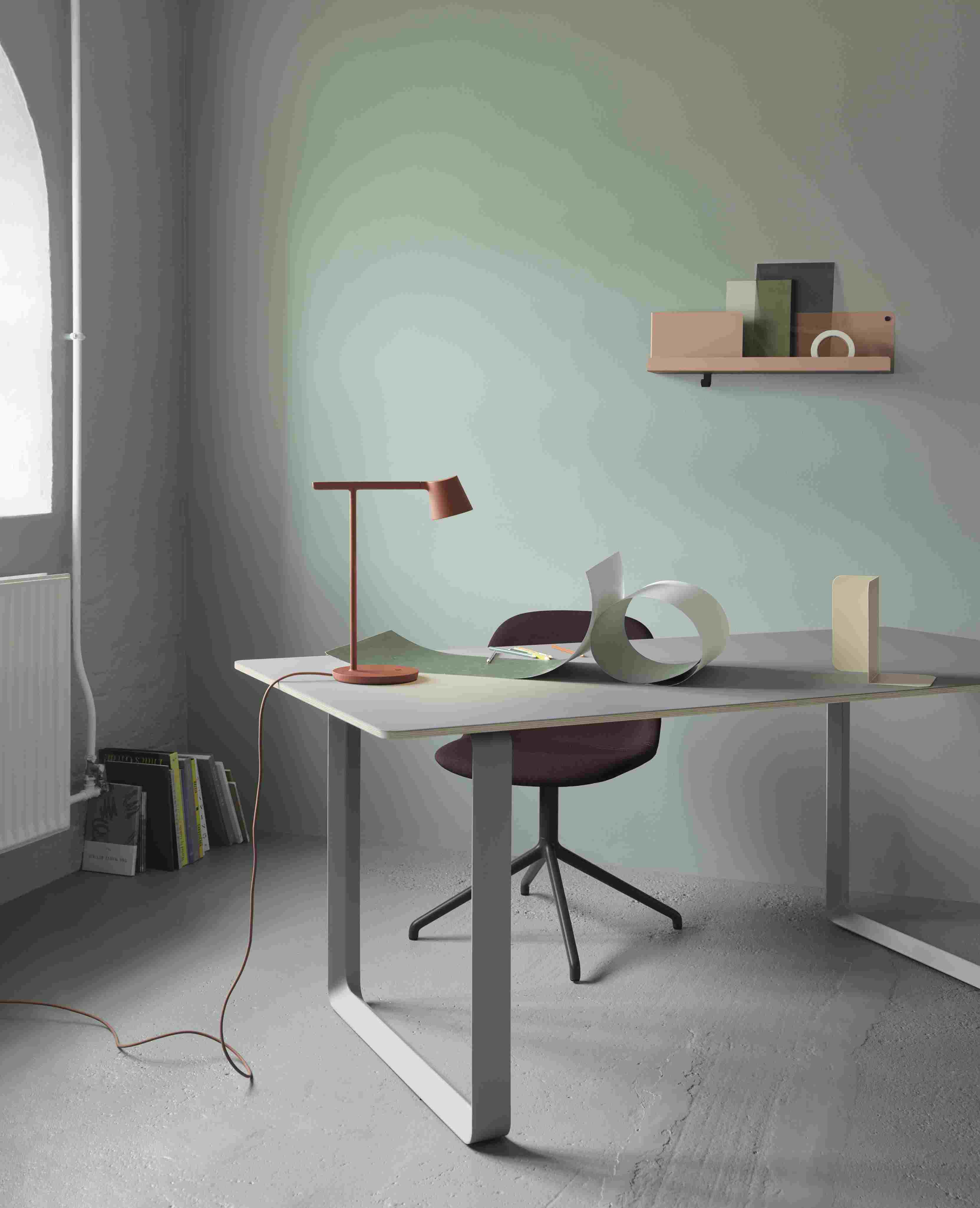 Tip Table Lamp Tischleuchte Muuto Tip Table Lamp Tischleuchte Muuto