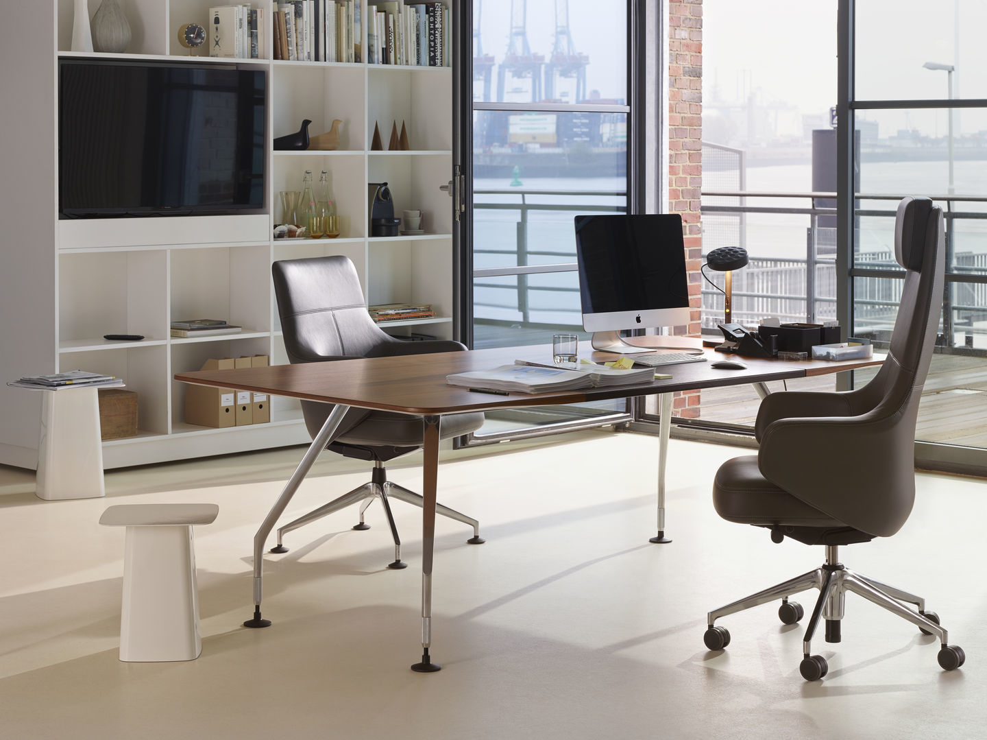 Grand Executive Highback Konferenzstuhl Vitra