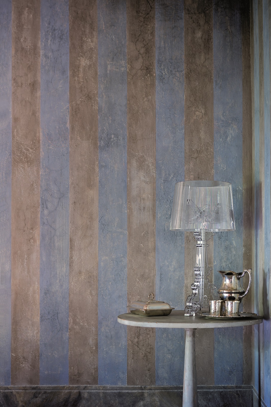 Bourgie Tischleuchte Glasklar Dimmbar Kartell