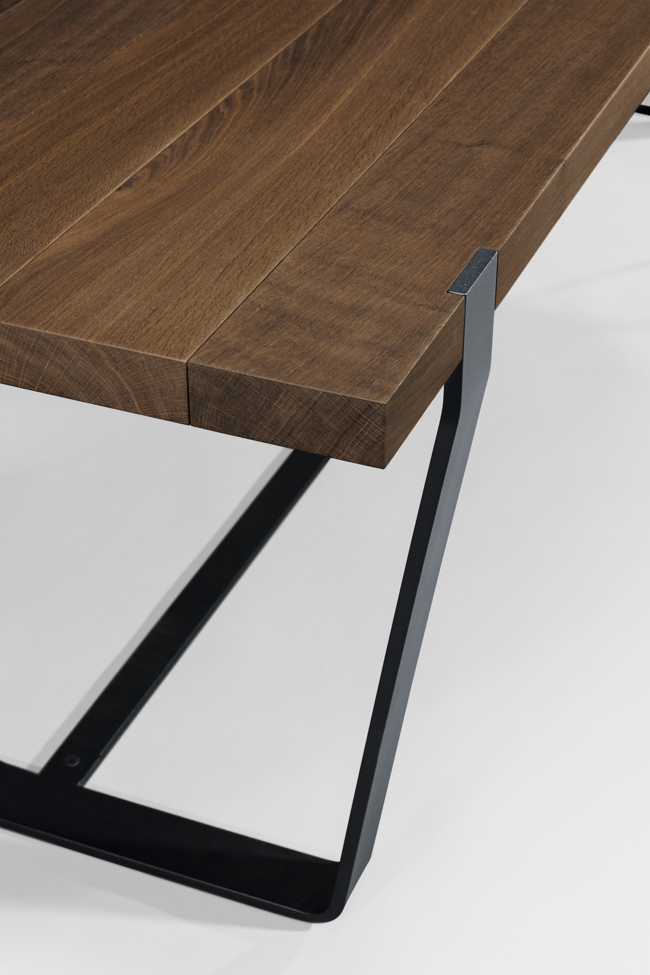 BB 11 Clamp Tisch Eiche geräuchert Janua