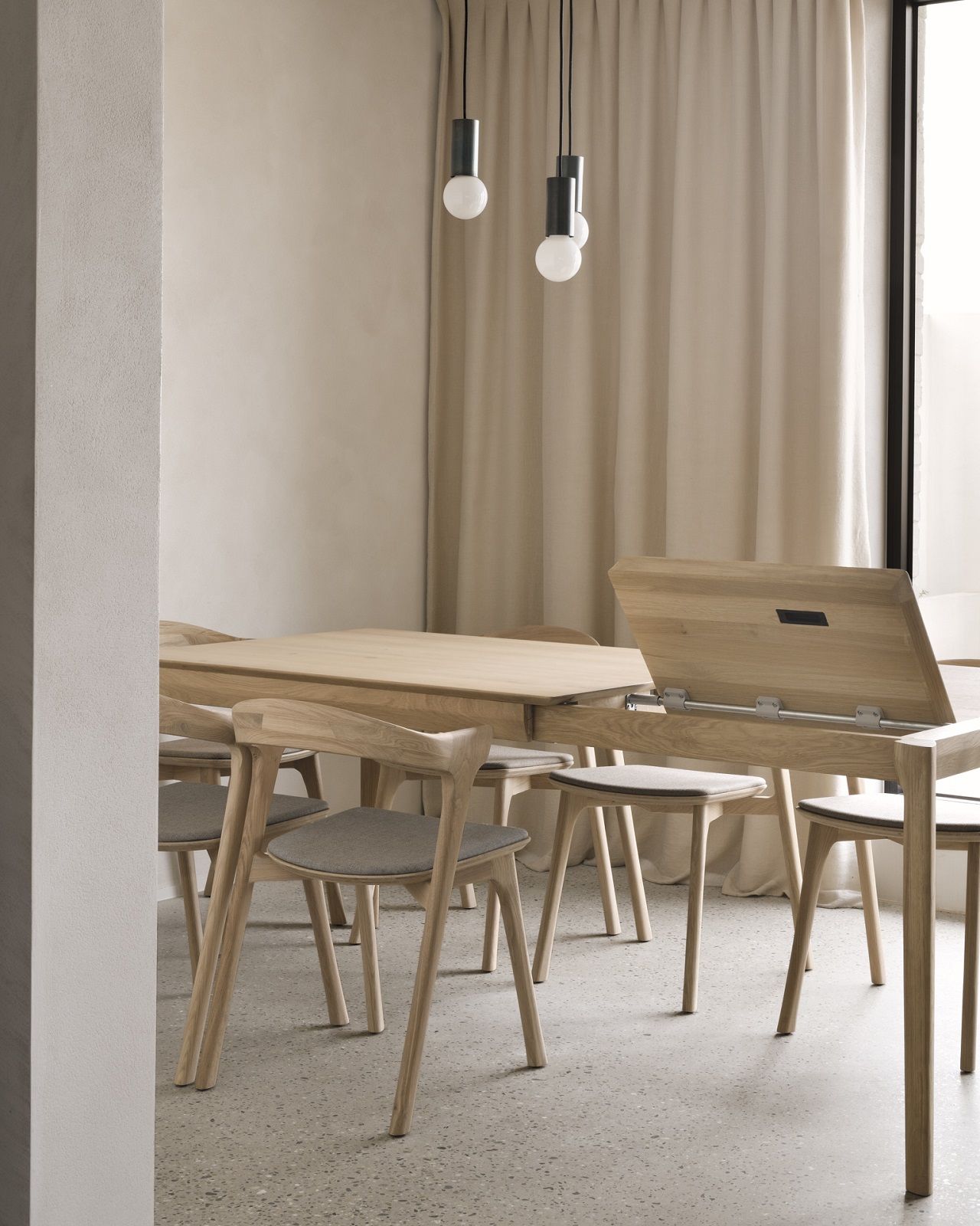 Bok ausziehbarer Tisch Eiche rechteckig Breite 120/180 cm Ethnicraft