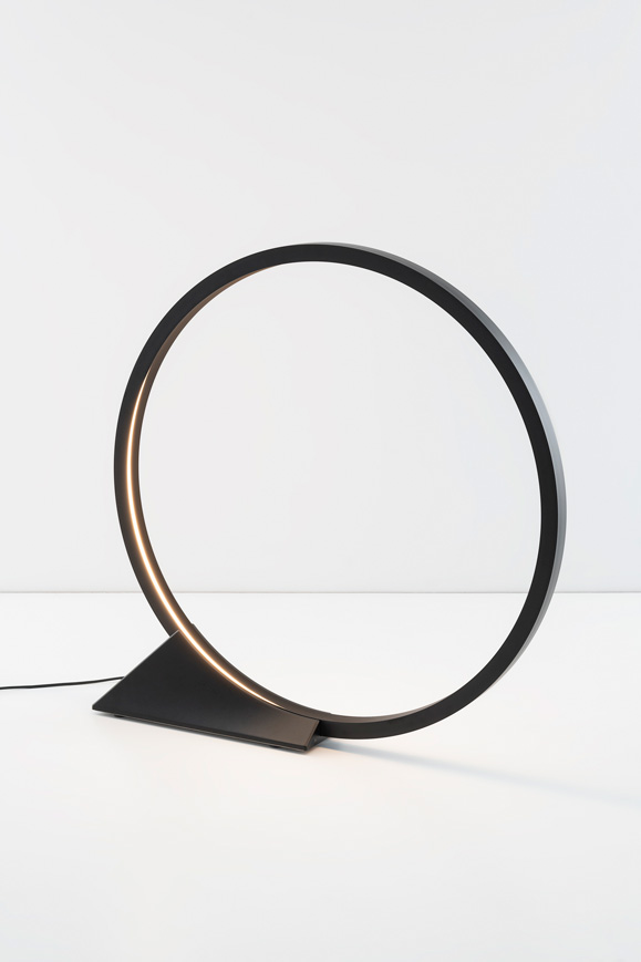 O Floor Indoor Stehleuchte LED Artemide