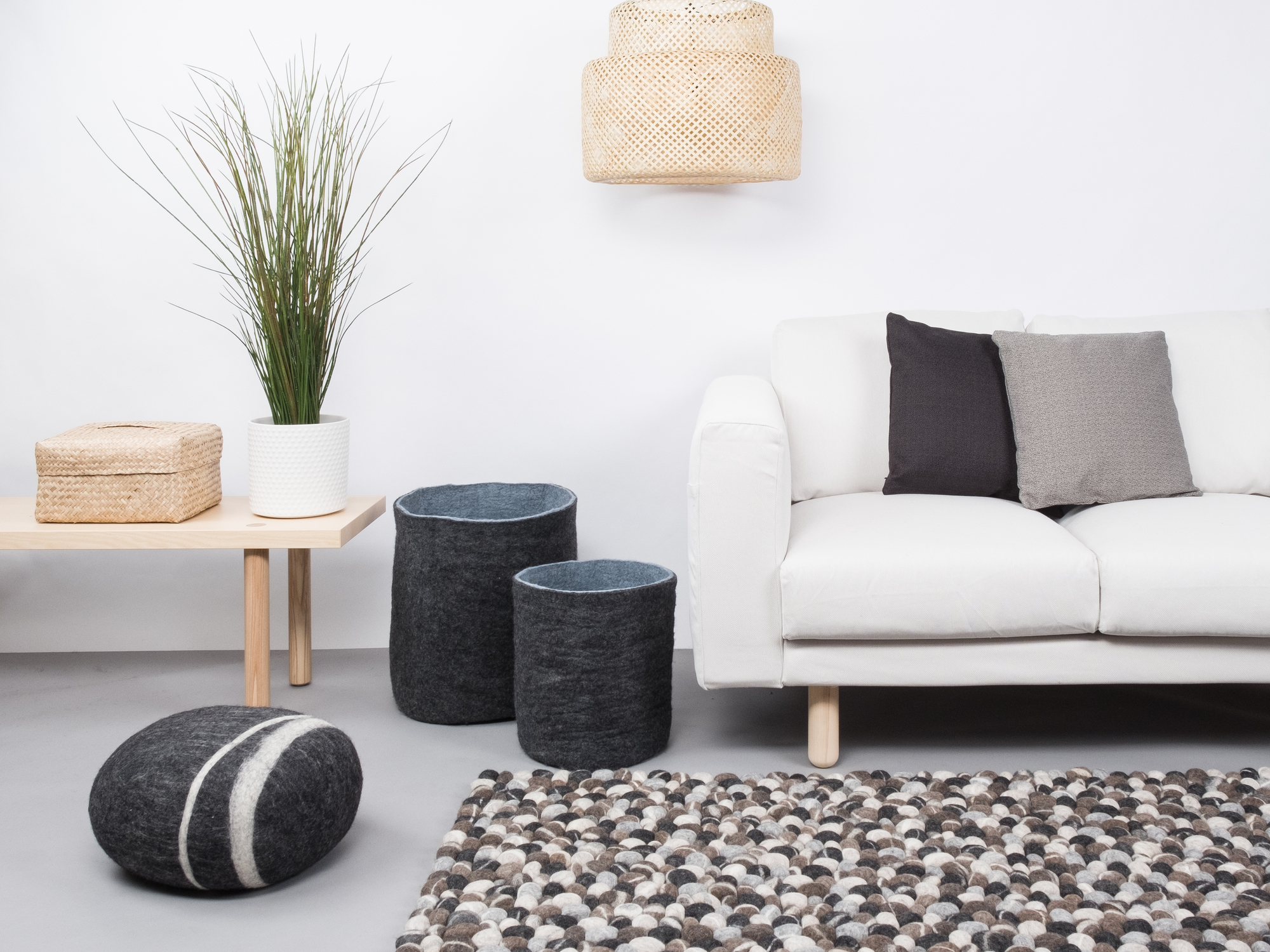 Filzkugel Teppich 120x170 cm myfelt