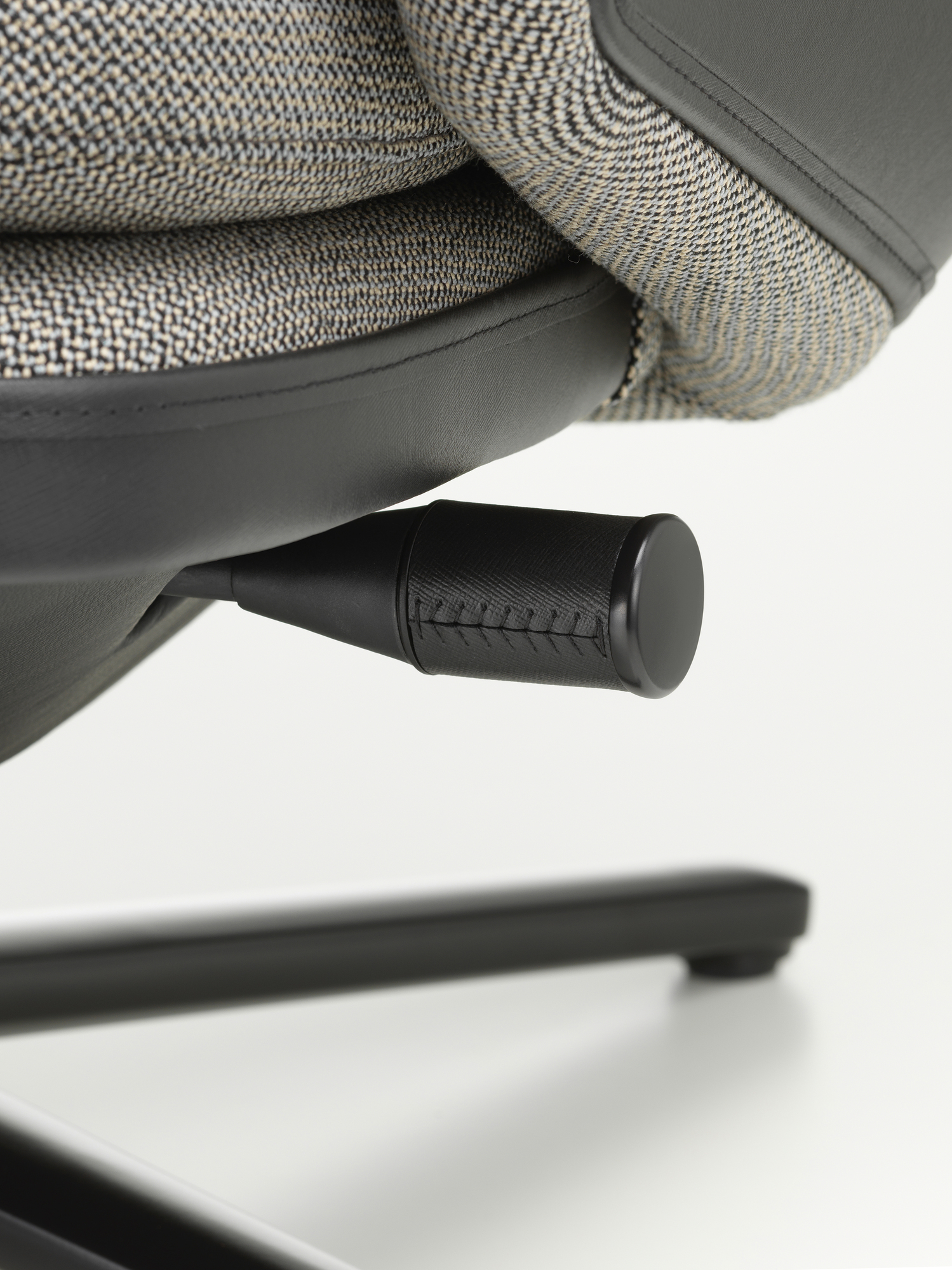 Grand Relax Sessel & Ottoman Vitra