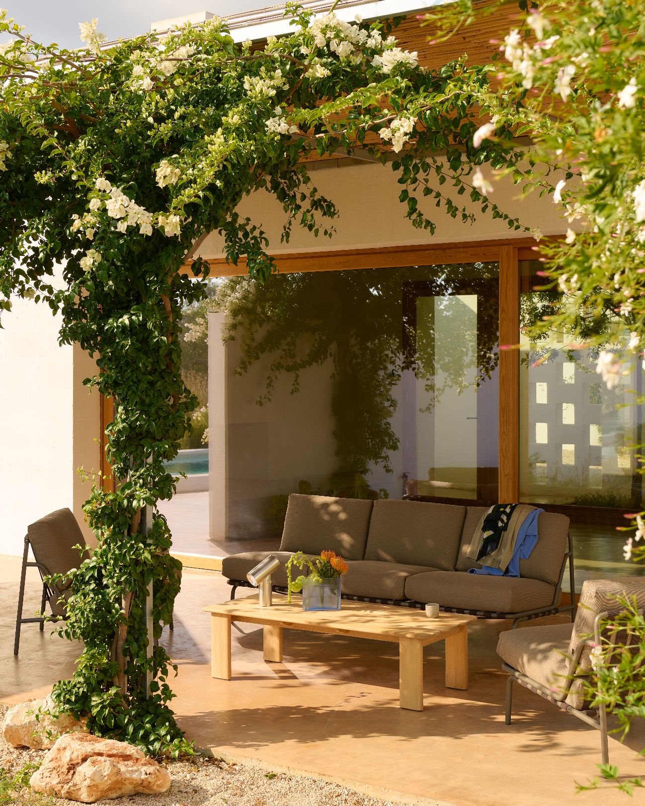 Assemble Coffee Table Couchtisch 135x55 cm Teak Outdoor Muuto  