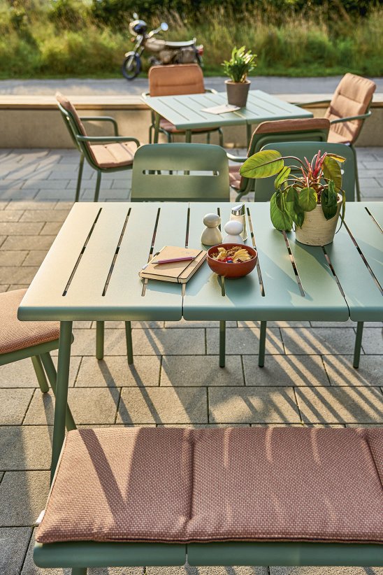Vapio Stool Hocker Outdoor Weishäupl
