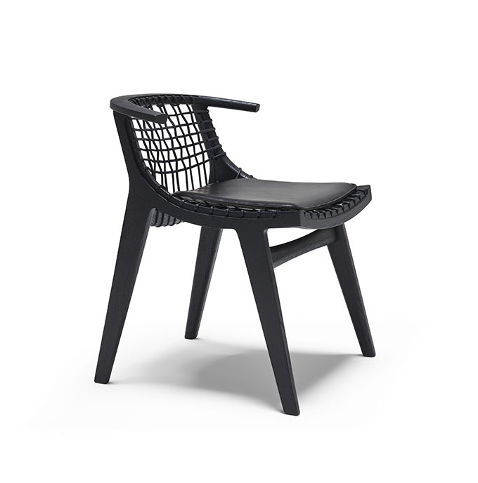 Klismos Stuhl schwarz mit Filzgleiter Knoll International Klismos Stuhl schwarz mit Filzgleiter Knoll International