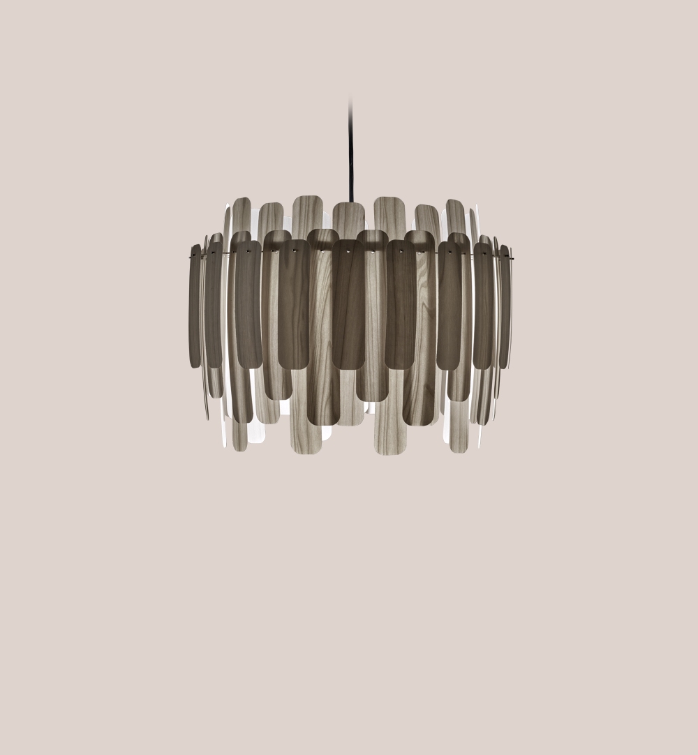 Graue Maruja Pendelleuchte von LZF Lamps: Moderne Hängelampe mit Holzlamellen für stilvolle Beleuchtung.