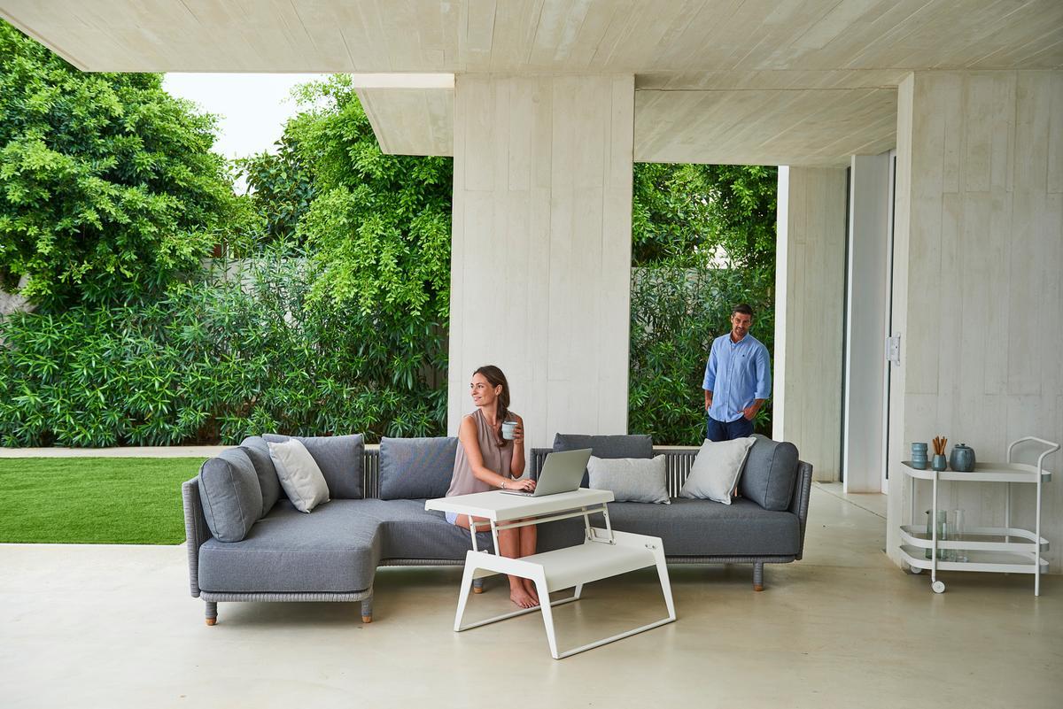 Moments Outdoor 2-Sitzer Sofa links Cane-Line