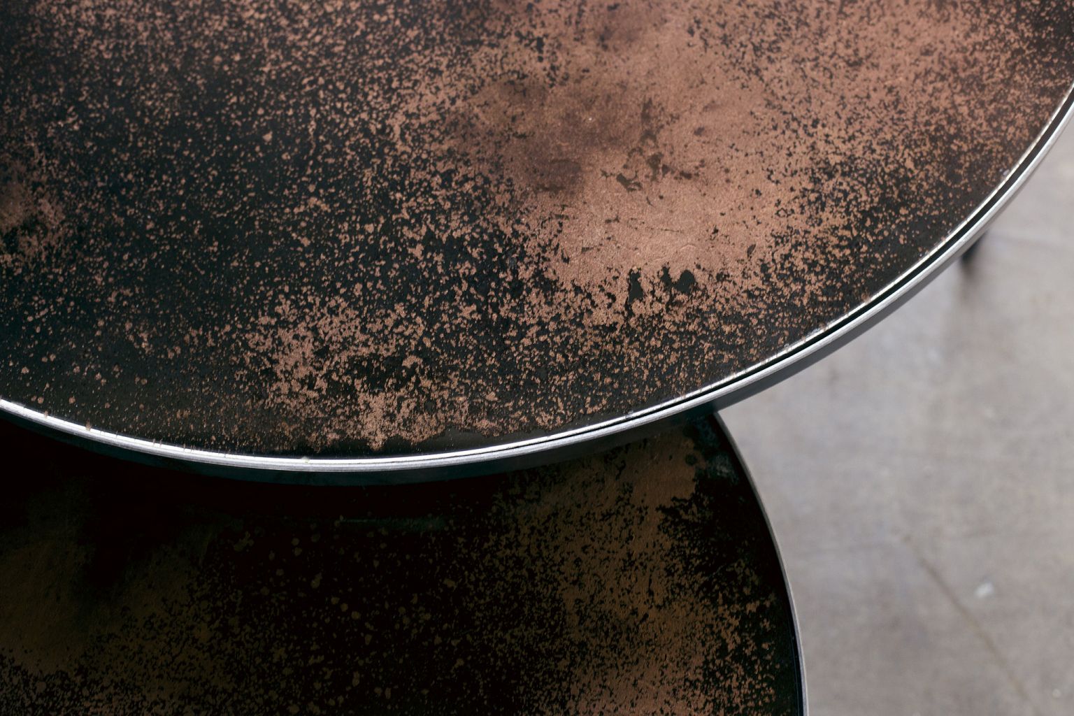 Nesting Couchtisch 2er Set bronze Ethnicraft