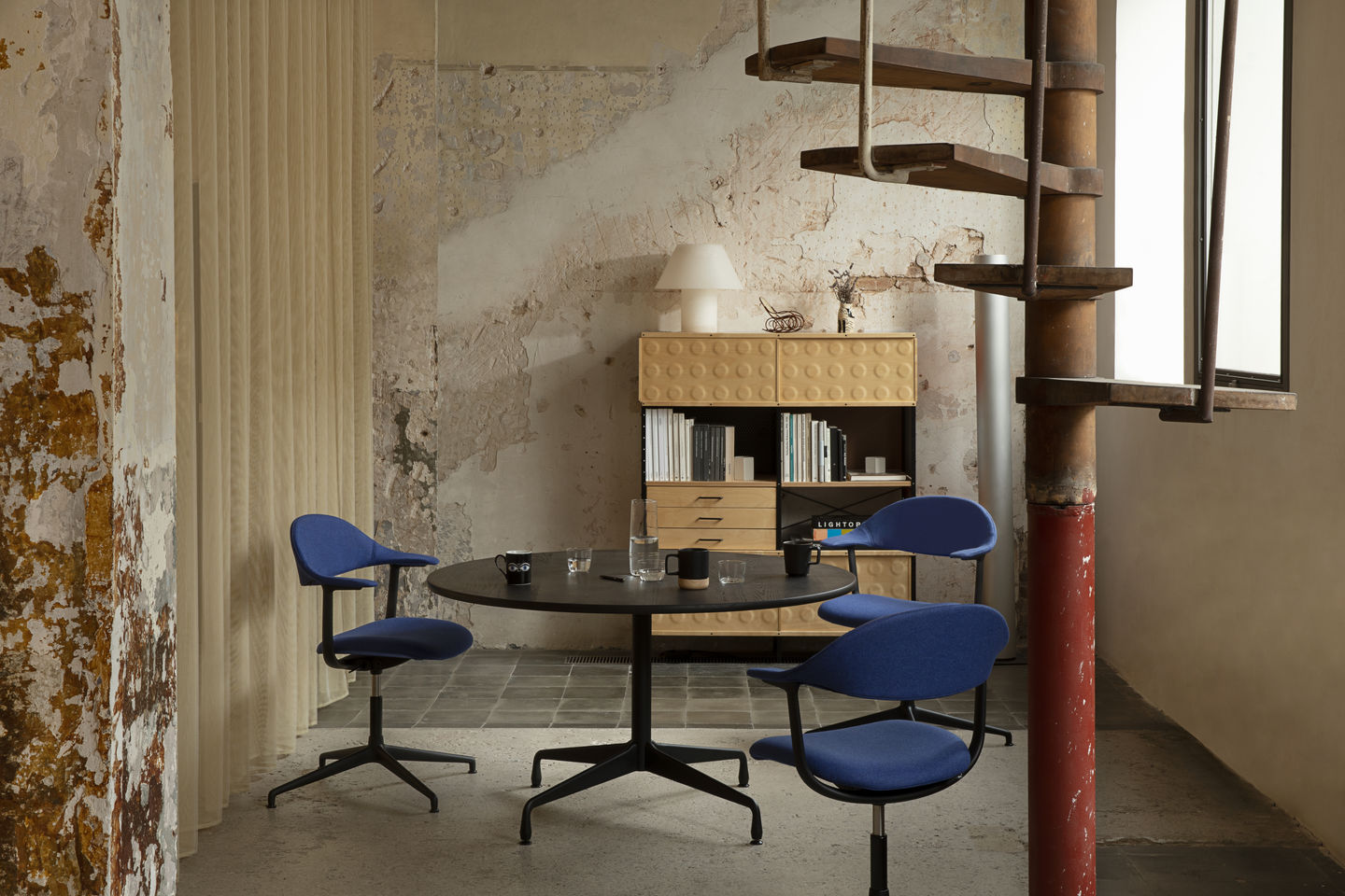 Mynt Rücken und Sitz Kunststoff Bürodrehstuhl Vitra