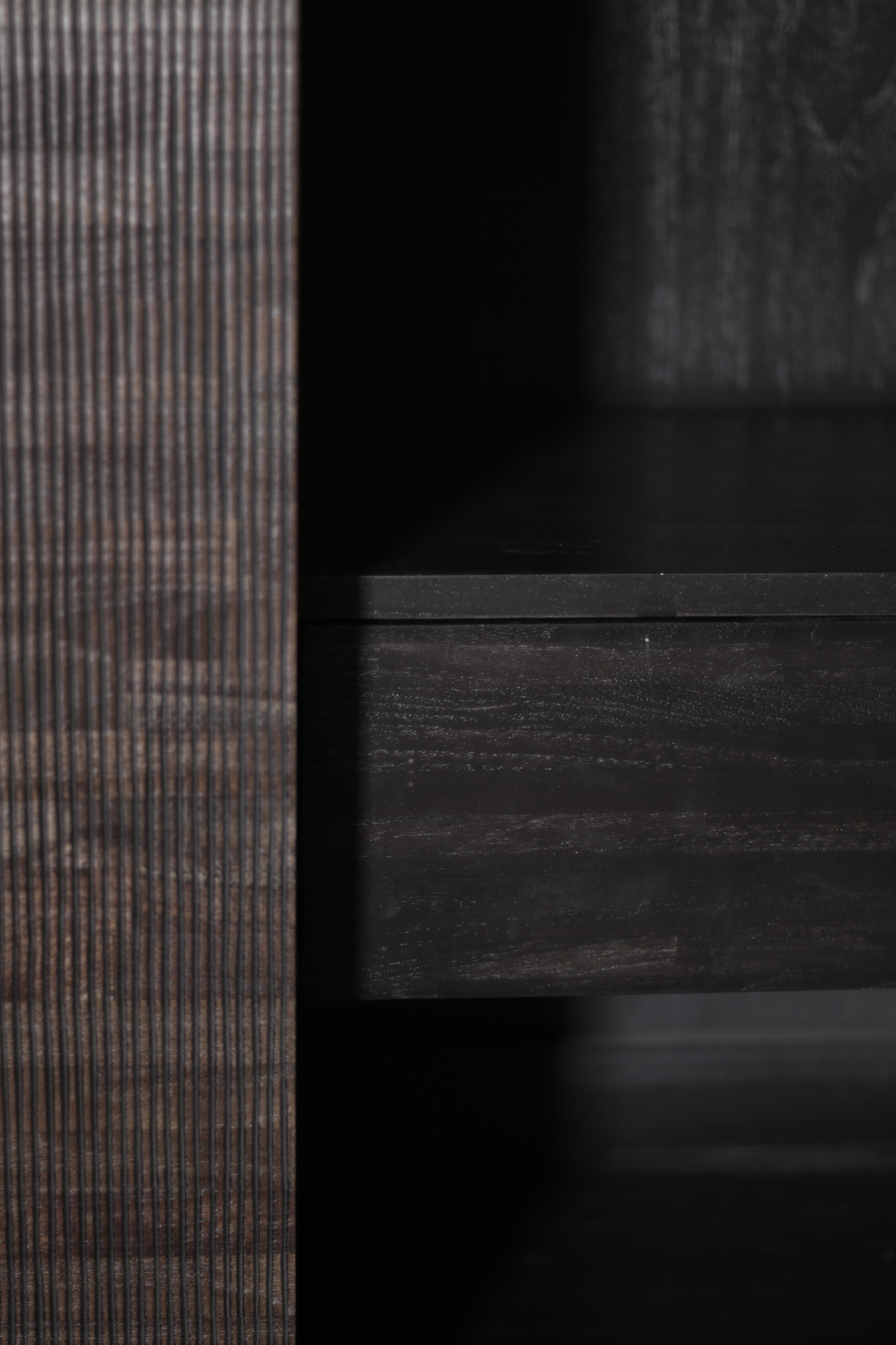 Teak Grooves Schrank Ethnicraft