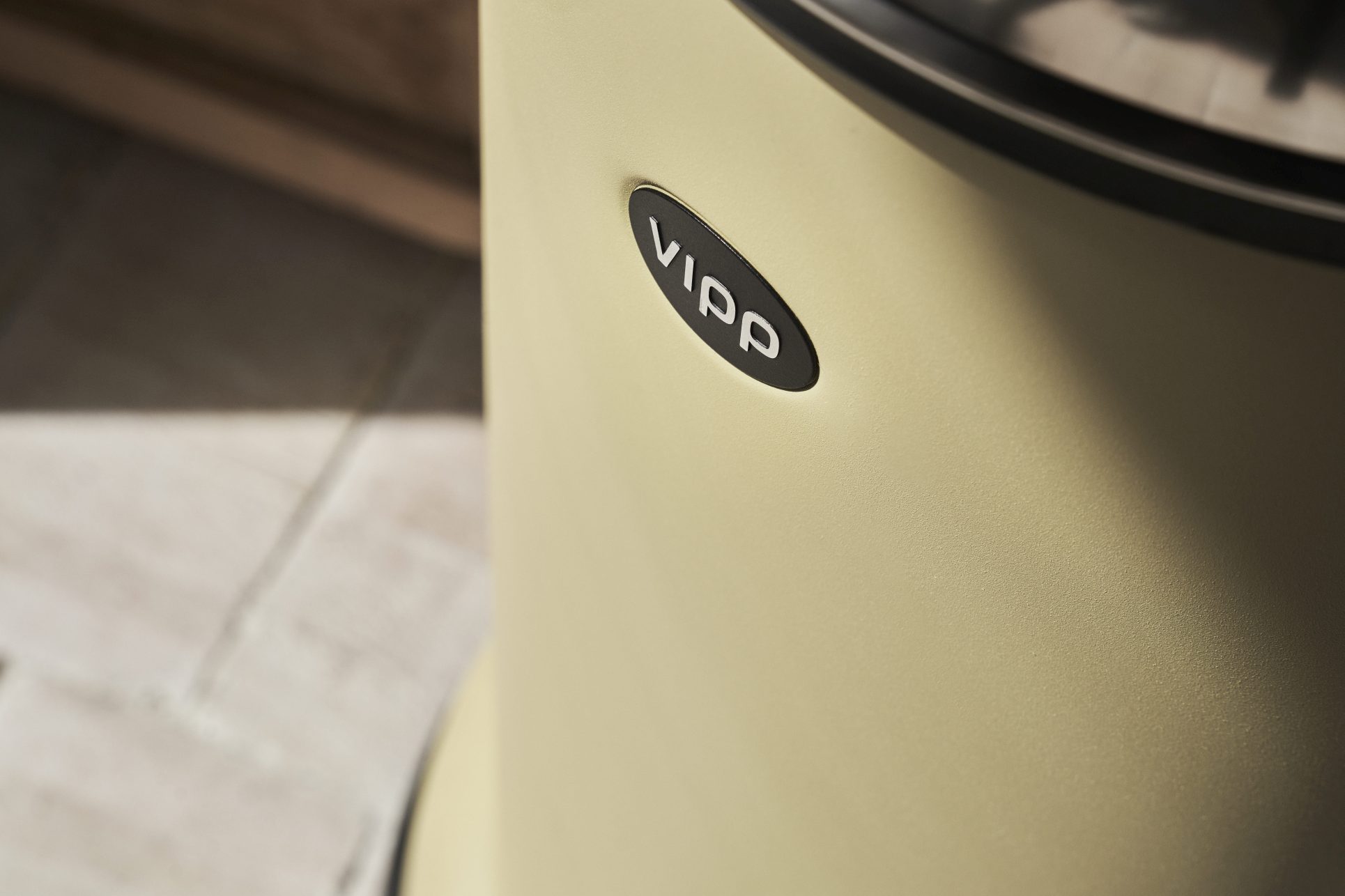 Marie´s Yellow Treteimer Vipp LIMITED EDITION