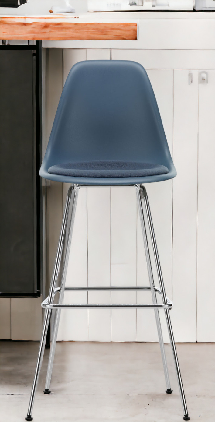 Eames Plastic Bar Stool Barhocker High mit Sitzpolster Vitra