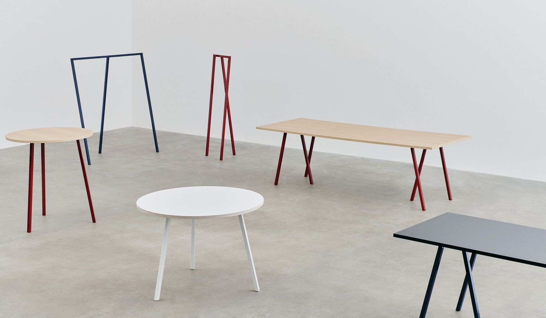 Loop Stand Table Round Tisch / Esstisch Ø120 Hay