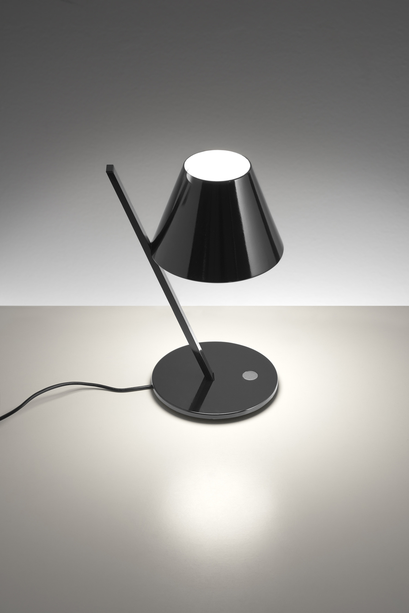 La Petite Tischleuchte Schwarz Artemide EINZELSTÜCK