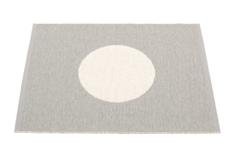 Vera Small One Kunststoffteppich 70x90 cm Warm grau Pappelina EINZELSTÜCK
