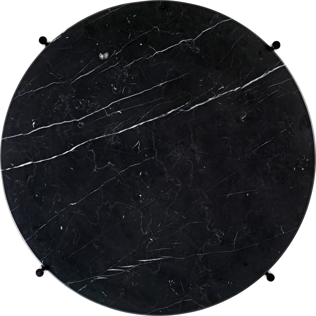 Draufsicht auf TS Coffee Table 55 von Gubi mit schwarzer Marquina Marmorplatte und filigranem Gestell.