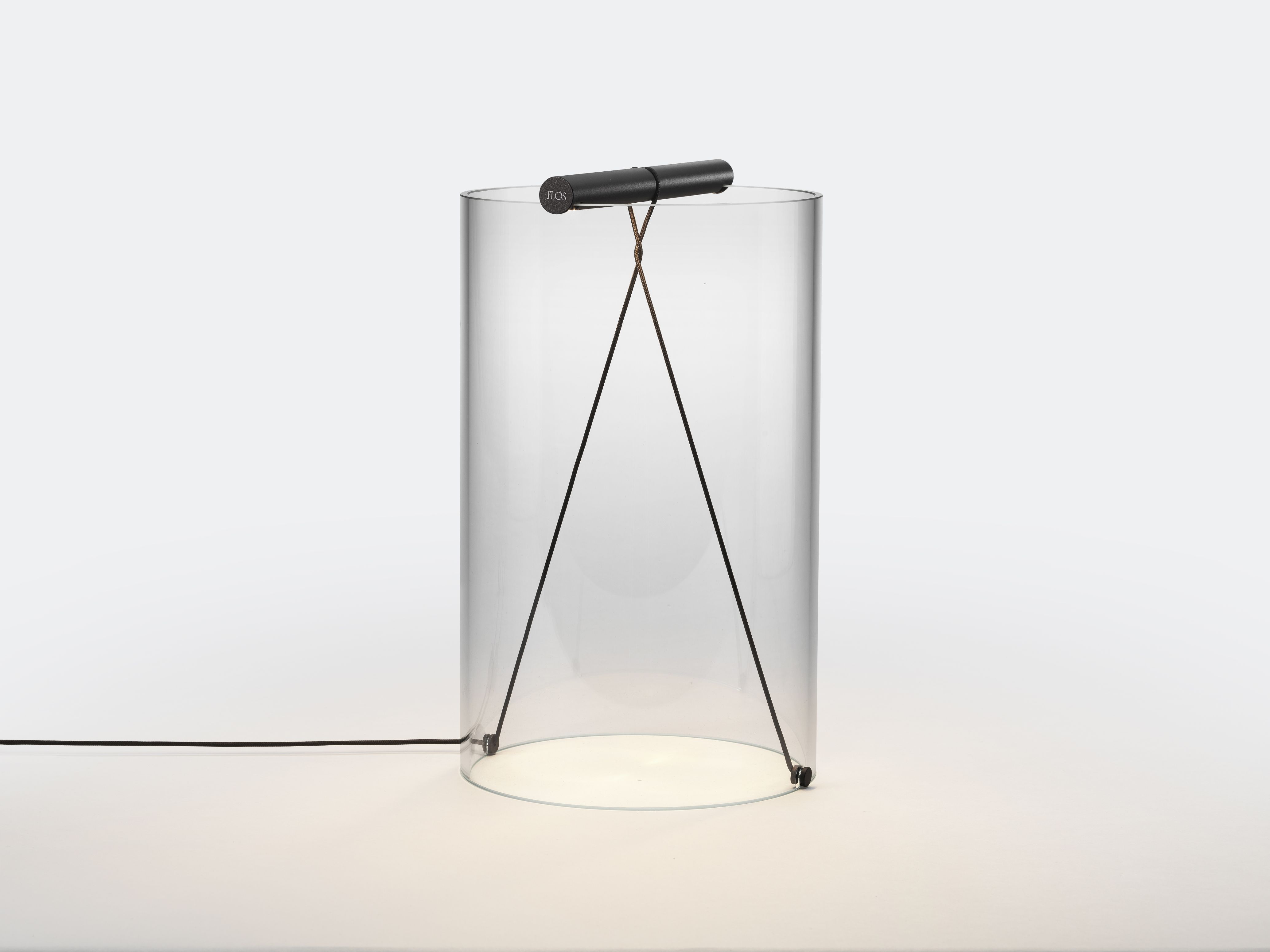 To-Tie T2 LED Tischleuchte Flos Schwarz eloxiert