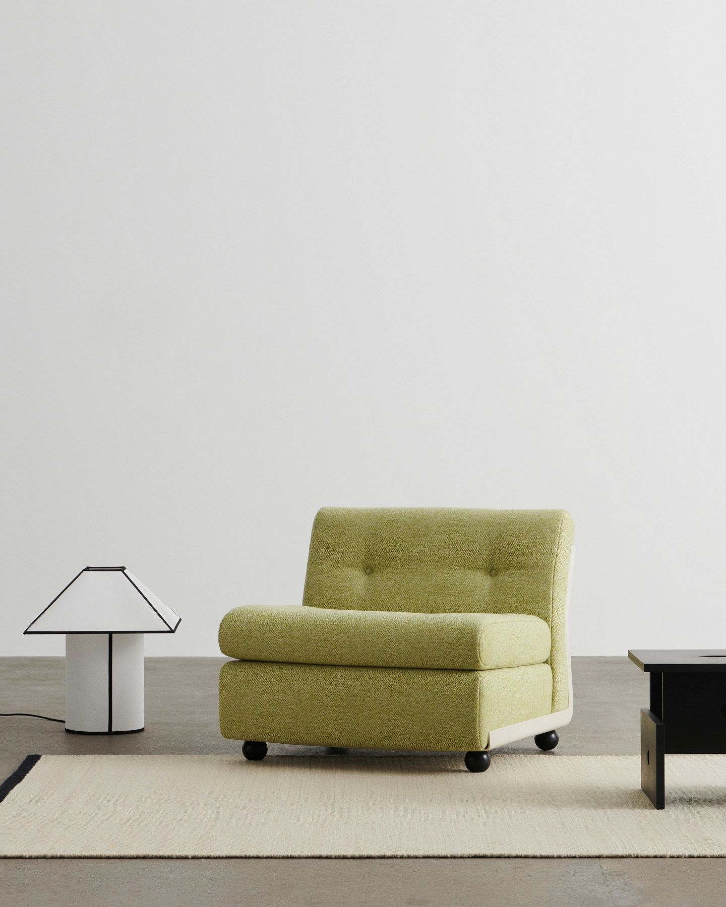 Ava Pyramid Table Lamp Tischleuchte Hay