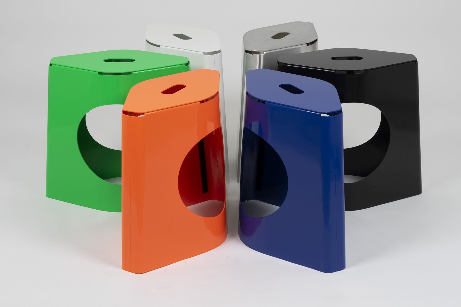 Prism Hocker stapelbar / Beistelltisch Tecta